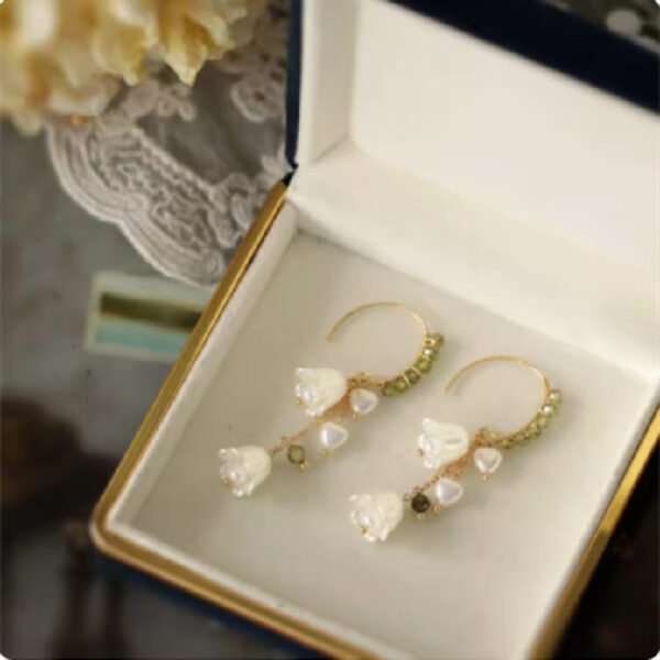 Fashionable French Retro Small Earrings - Image 4