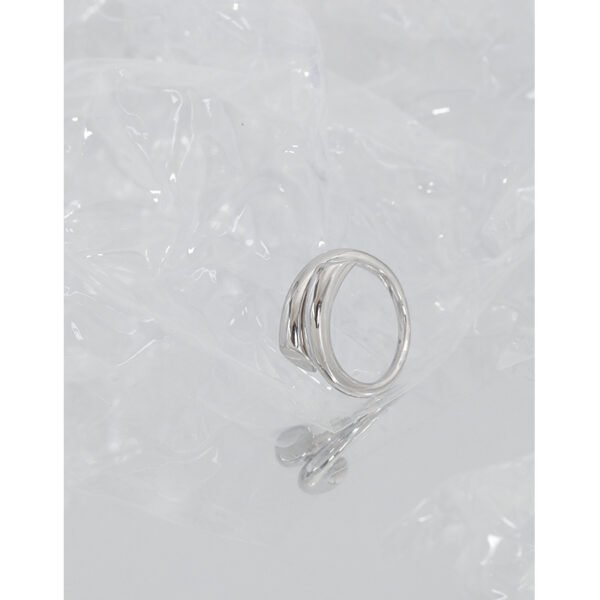 Staggered Cross Glossy Horn Sterling Silver Ring - Image 3